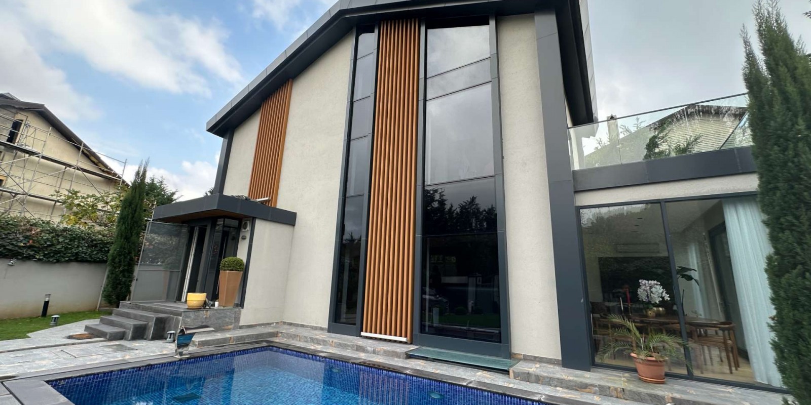 860 - Zekeriyaköy - Villa