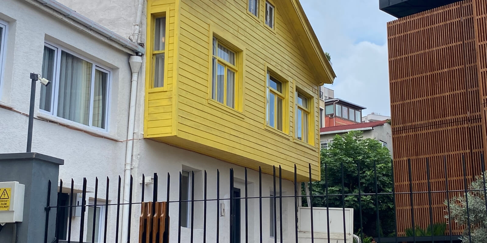 2519 - Cihangir- Müstakil Ev