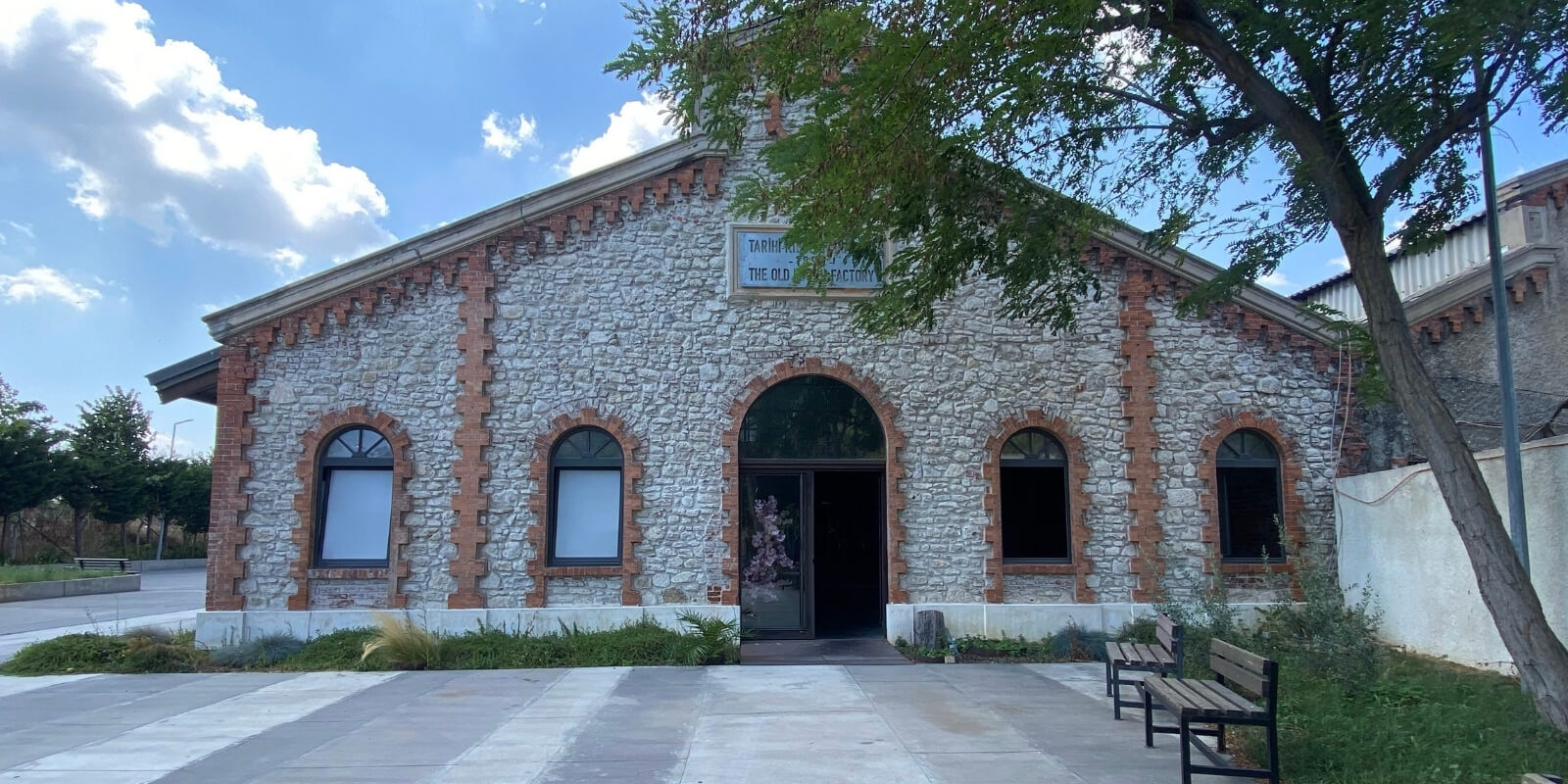 2553 - Florya - Fabrika Hangar