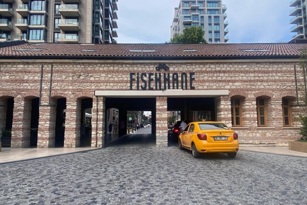 2554 - Zeytinburnu - Mekan - Toplanti Salonu - Fuaye Alani - Dokulu Yollar - Sinema Salonu