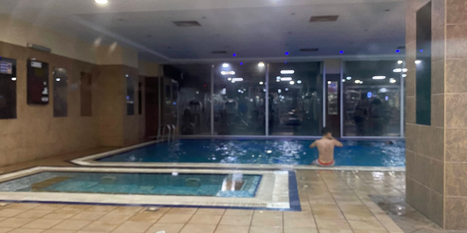 2555 - Merter - Otel - Teras - Toplanti Salonu