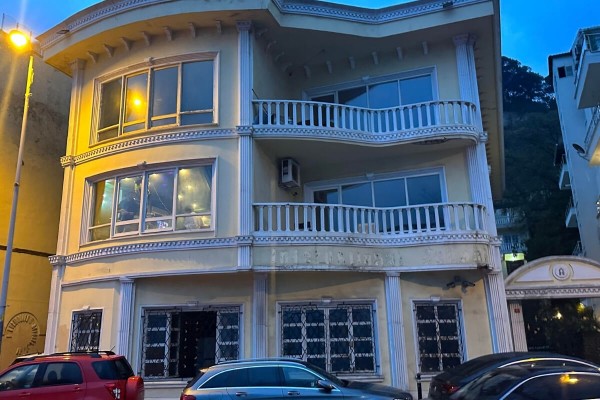 2576 - Sariyer - Yalı