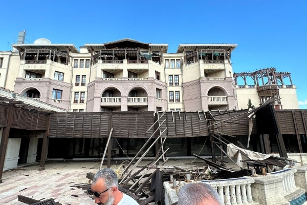 2593 - Silivri - Terk Edilmiş Otel