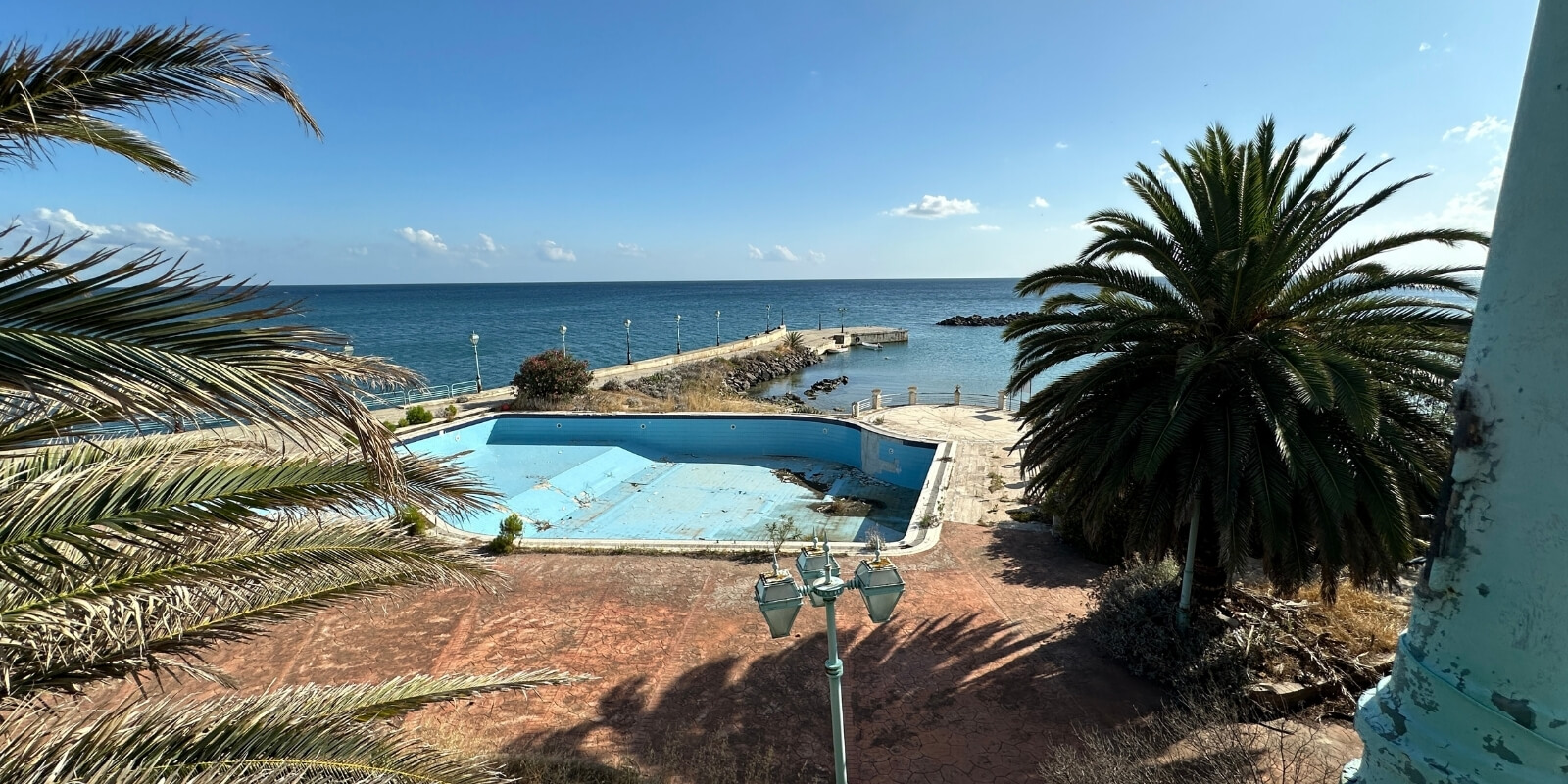 2593 - Silivri - Terk Edilmiş Otel