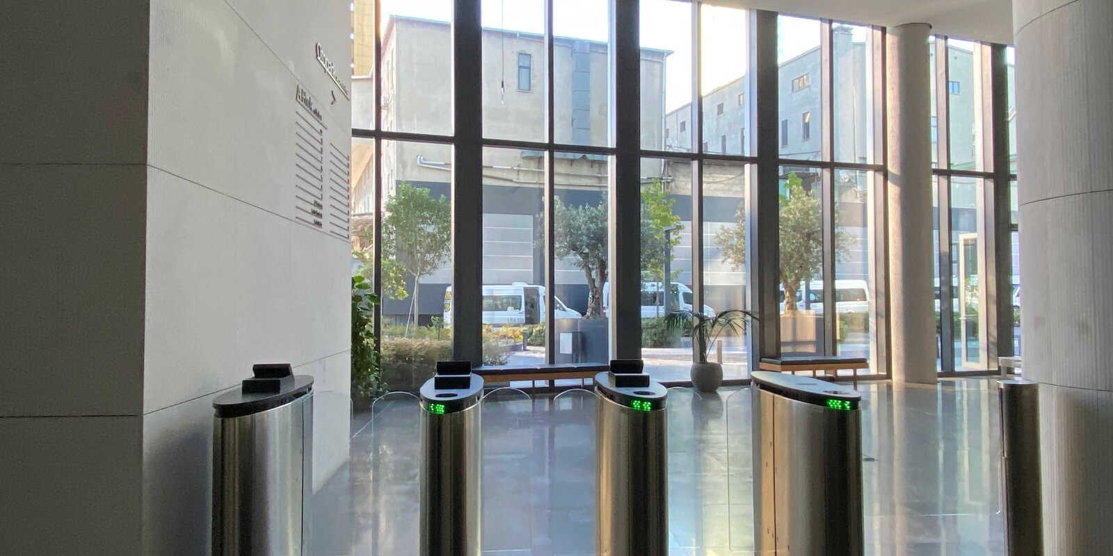 2603 - Maslak - Plaza - Otopark Girişi - Lobi