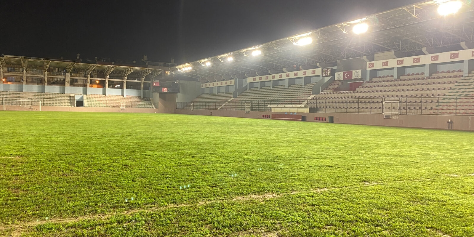 2596 - Maltepe - Stadyum