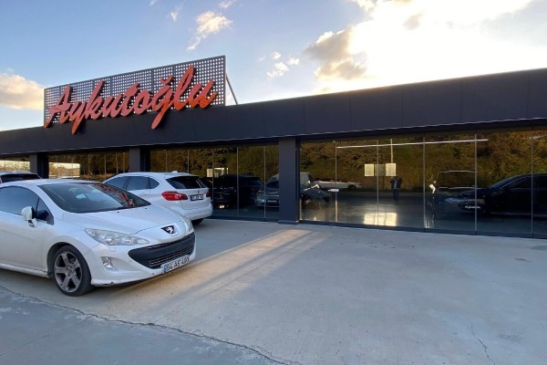 2643 - Kemerburgaz - Oto Galeri Ofis