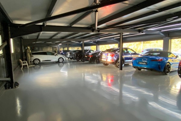 2643 - Kemerburgaz - Oto Galeri Ofis