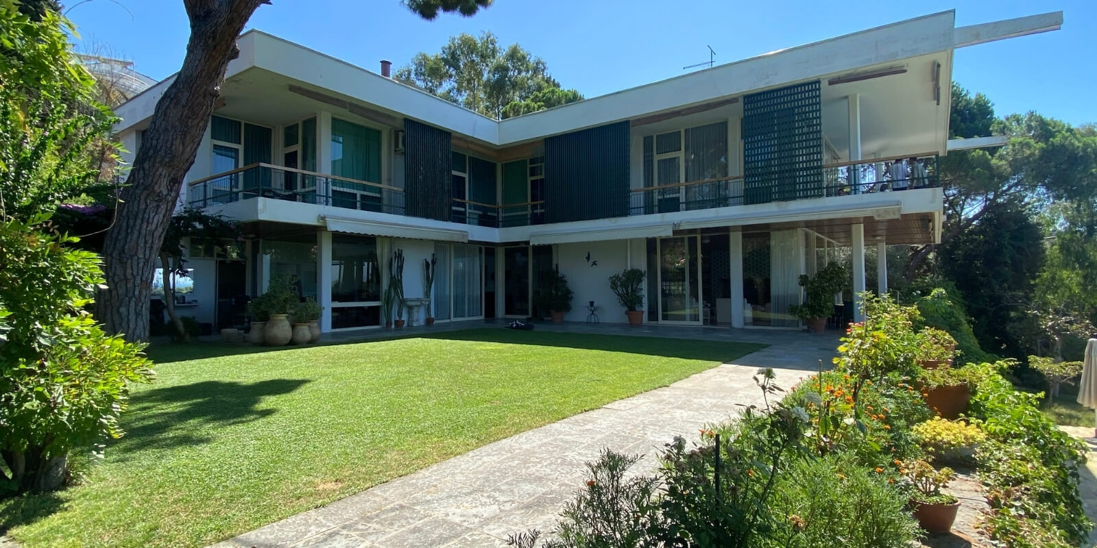 2561 - Büyükada - Dönem Villa