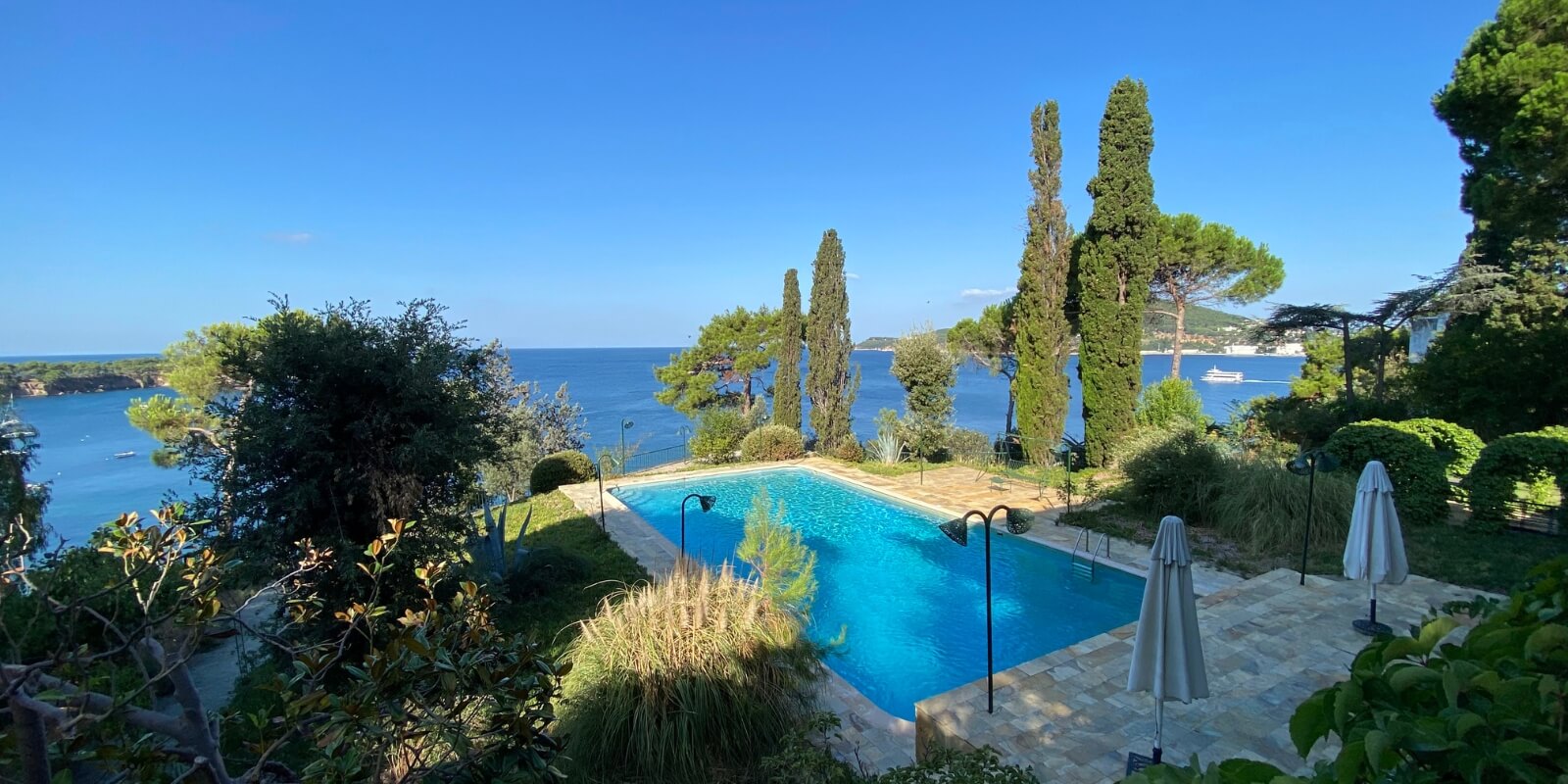 2561 - Büyükada - Dönem Villa