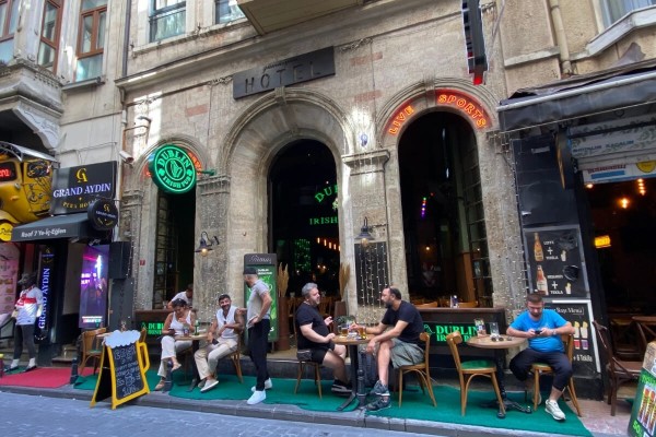 2572 - Taksim - Pub