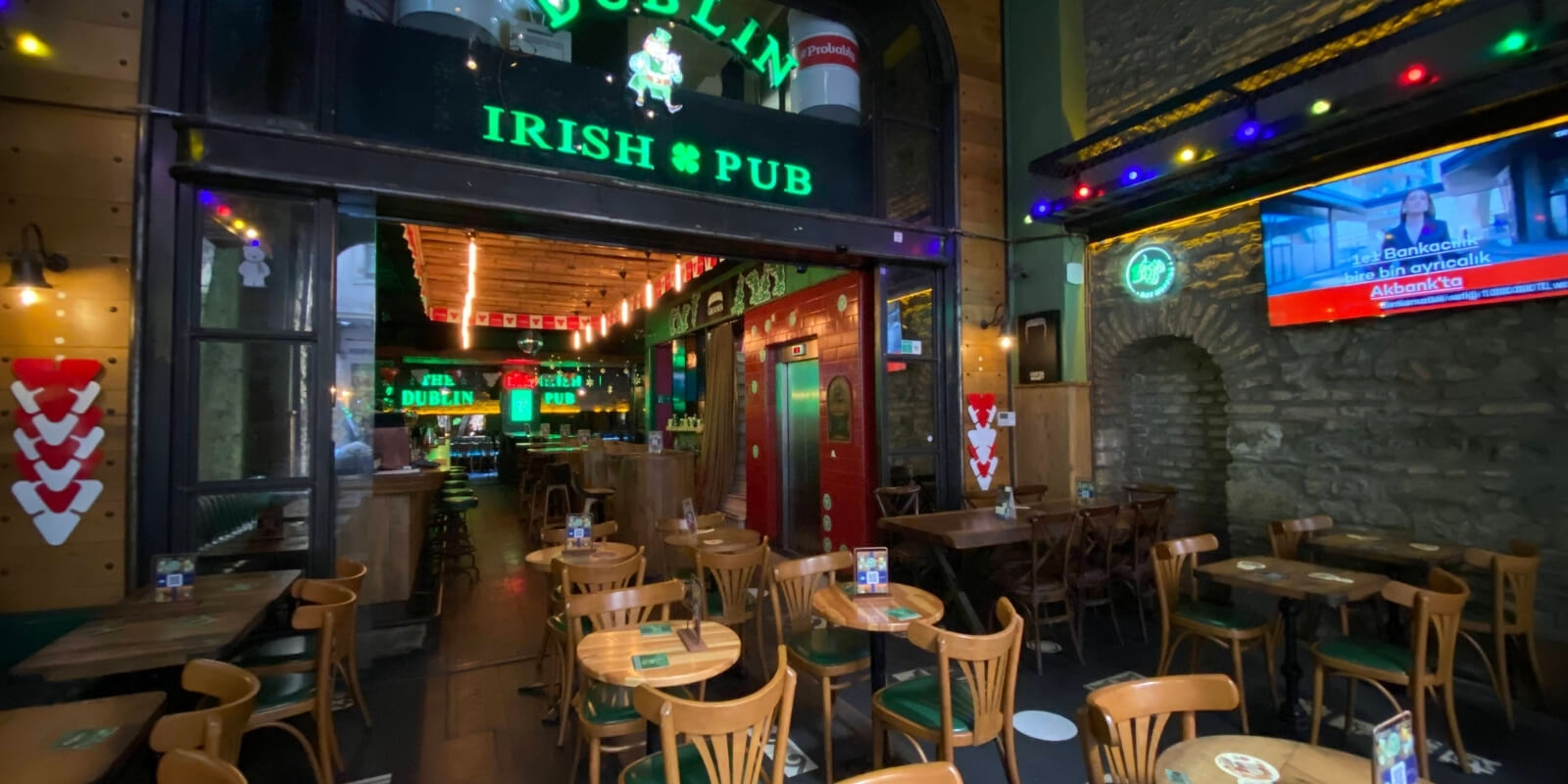 2572 - Taksim - Pub