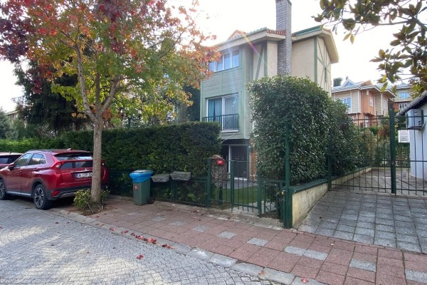 2663 - Zekeriyaköy - Villa