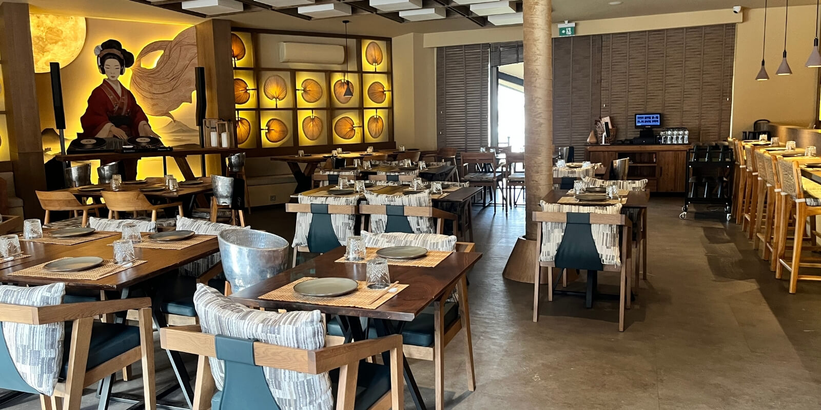 2685 - Zekeriyaköy - Sushi Restaurant 