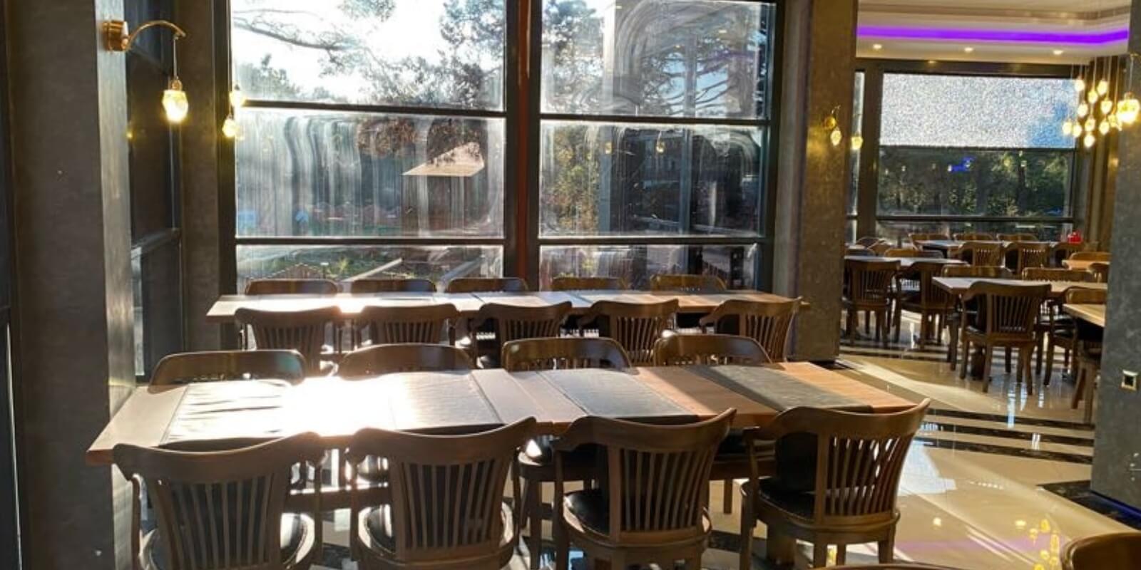 2689 - Alemdag - Cafe