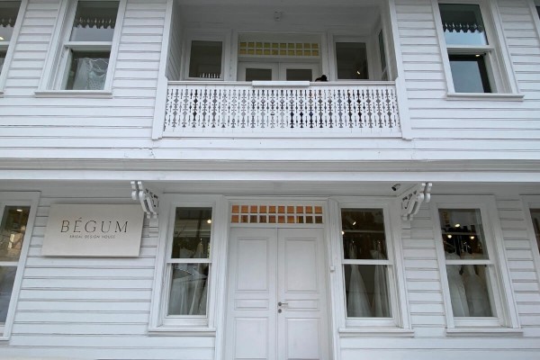 2693 - Bebek - Gelinlikçi