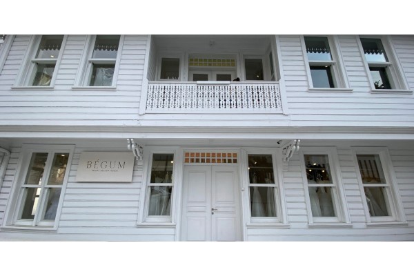 2693 - Bebek - Gelinlikçi