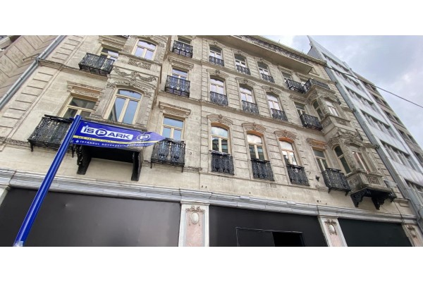 1008 - Beyoğlu - Sergi - Salonu