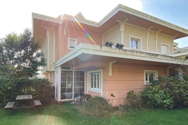 178 - Zekeriyaköy - Villa