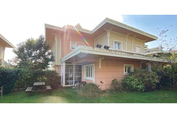 178 - Zekeriyaköy - Villa