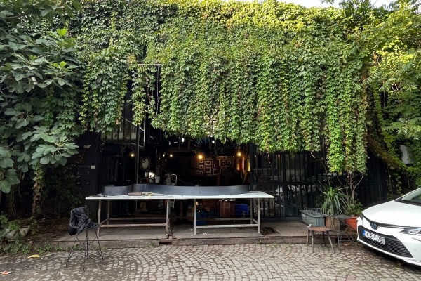 227 - Balat - Loft Cafe Rest 