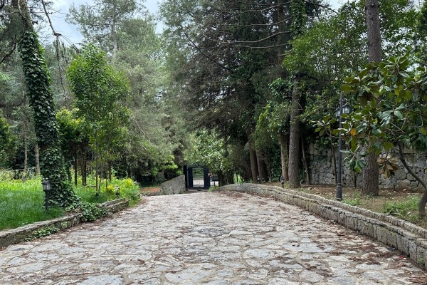 2435 - Polonezkoy - Tas - Villa