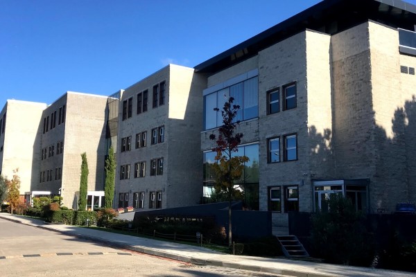 2499 - Çekmeköy - Modern kolej