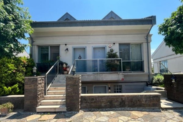 2537 - Zekeriyaköy - İkiz Villa