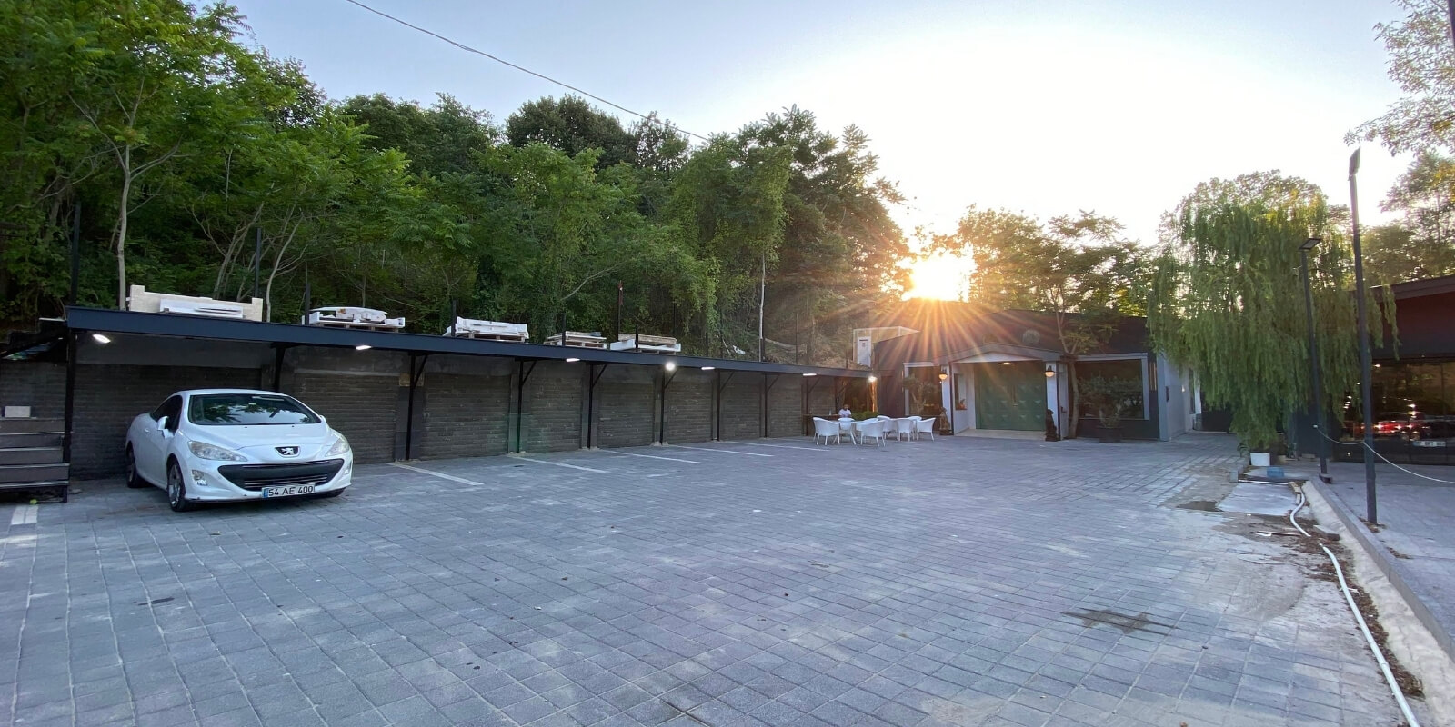 522 - Zekeriyaköy - Loft - Oto Galeri ve Nişantaşı Sokak Dekoru