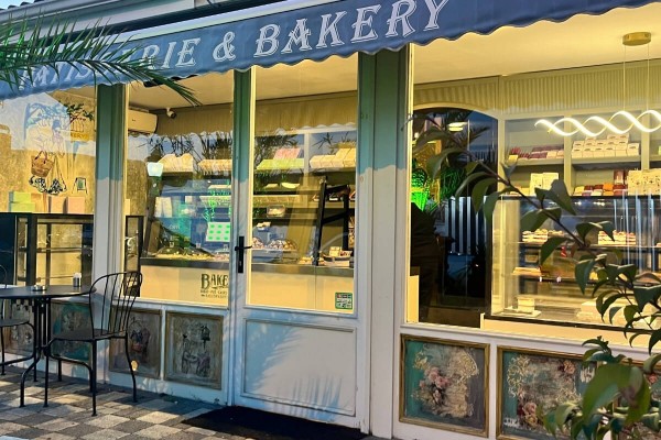 528 - Zekeriyakoy - Kafe - Restaurant