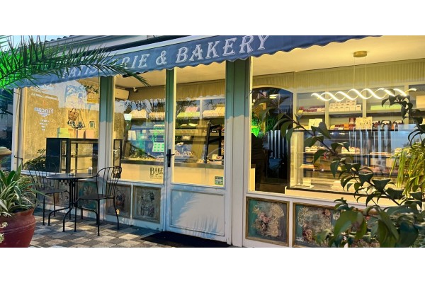 528 - Zekeriyakoy - Kafe - Restaurant