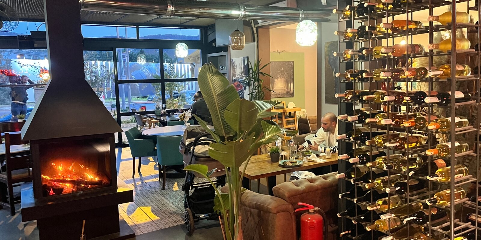 528 - Zekeriyakoy - Kafe - Restaurant