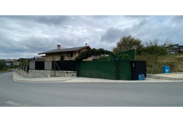 569 - Kemerburgaz - Tas Ev