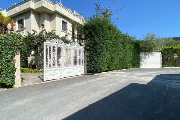 590 - Kemerburgaz - Malikane