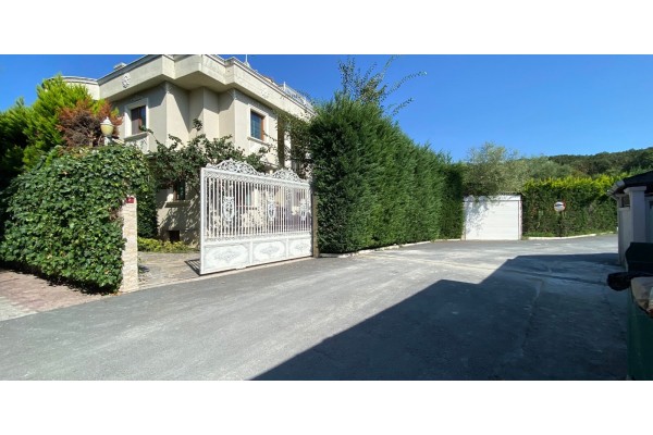 590 - Kemerburgaz - Malikane