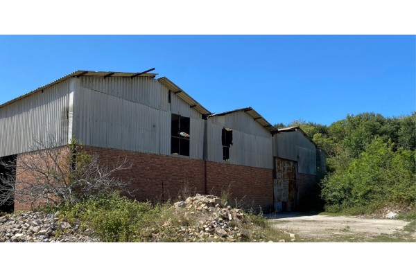 615 - Zekeriyaköy - Eski Fabrika - Hangar