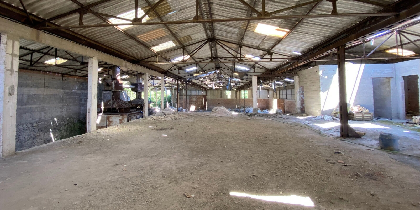 615 - Zekeriyaköy - Eski Fabrika - Hangar
