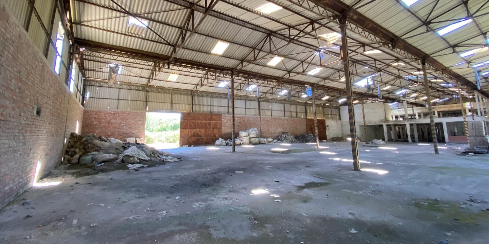 615 - Zekeriyaköy - Eski Fabrika - Hangar
