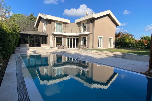 652 - Zekeriyaköy - Villa