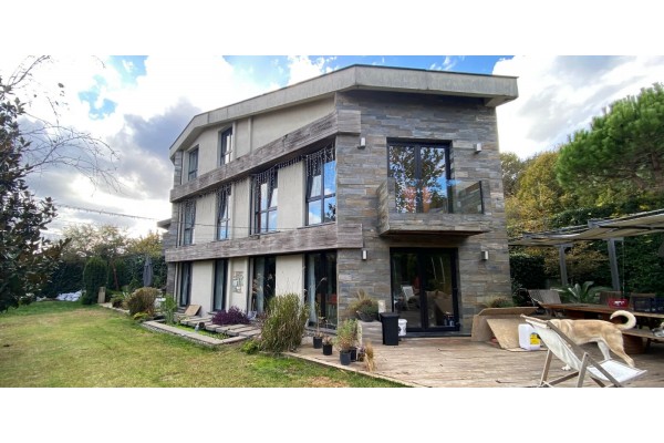 822 - Zekeriyaköy - Villa