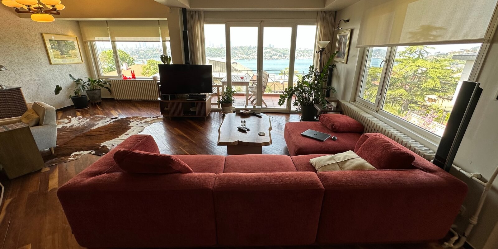 862 - Beylerbeyi - Mustakil bina 3 daire