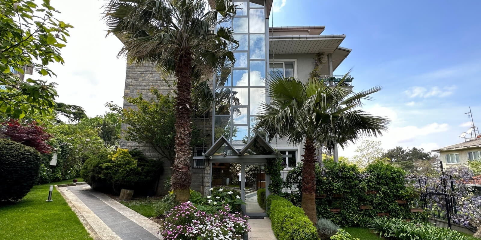862 - Beylerbeyi - Mustakil bina 3 daire